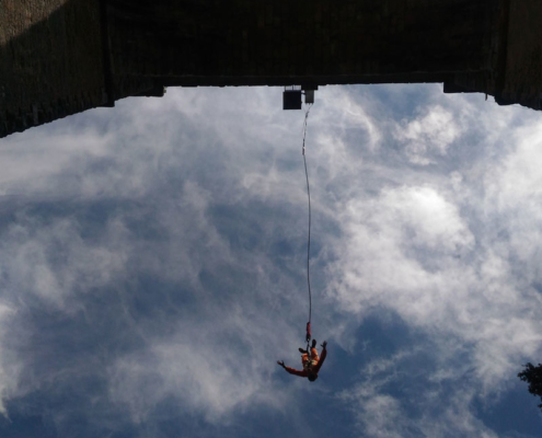 saut élastique seajump expérience vertigineuse saut viaduc